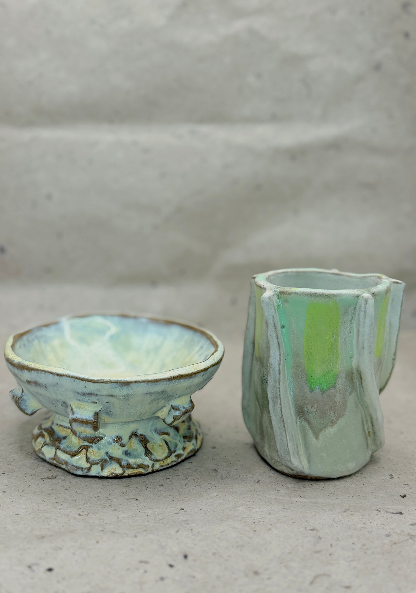 Handmade Ceramic Vessel – Lime Green Accent Pottery, Sculptural Wavy Form, Modern Stoneware Home Décor