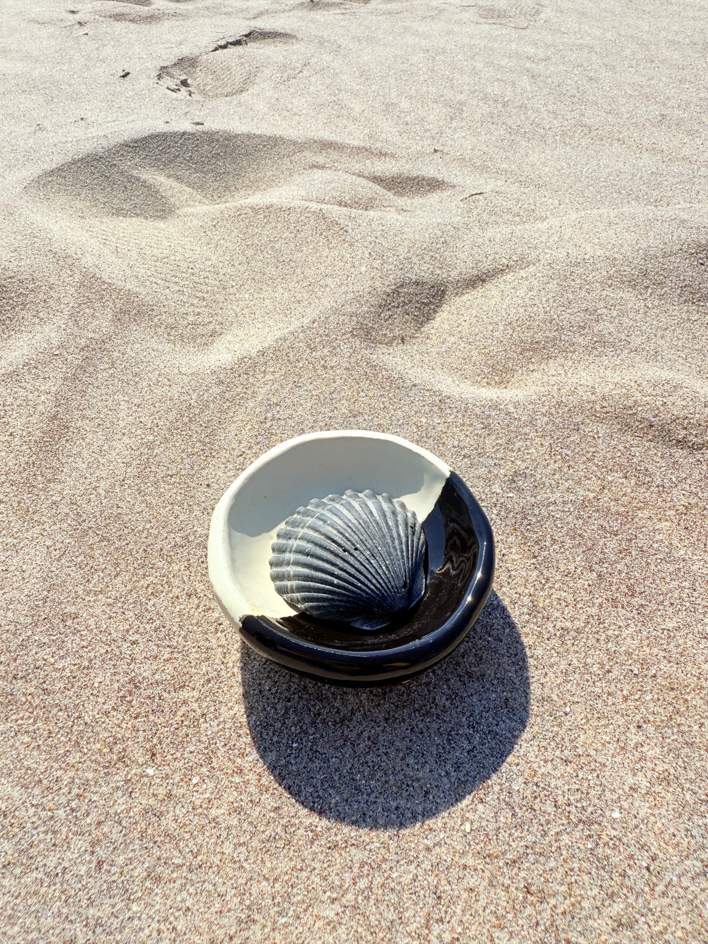 Small Black and White Ceramic Bowl – “Cookie” Vessel by Bunzy