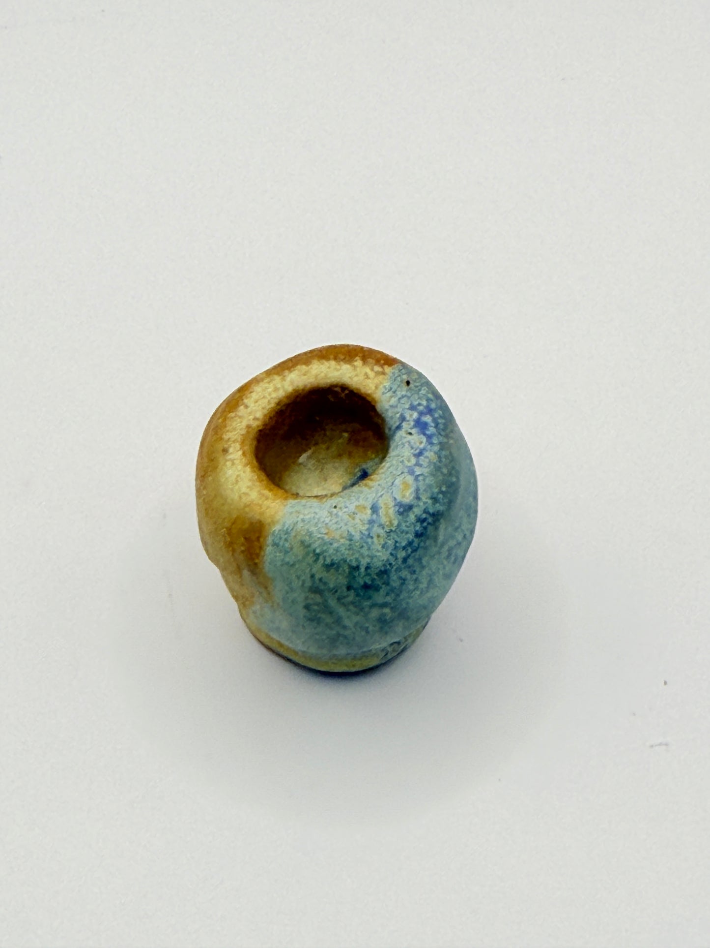 Small Ceramic Airplant Holder – Handmade Minimalist Vessel by Bunzy
