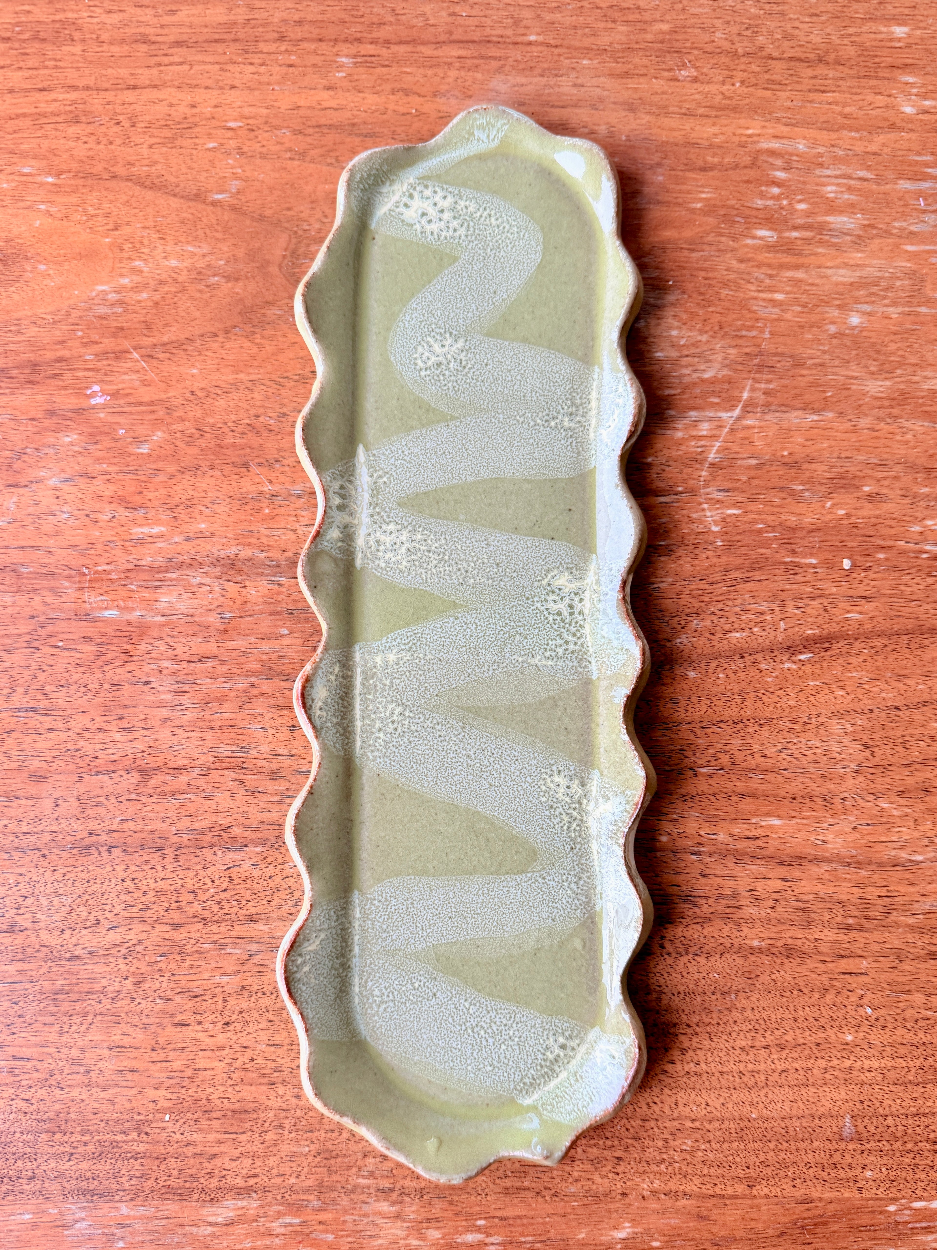 Green Ceramic Wavy Tray – Handmade Stoneware Dish – Organic Pottery Jewelry Tray