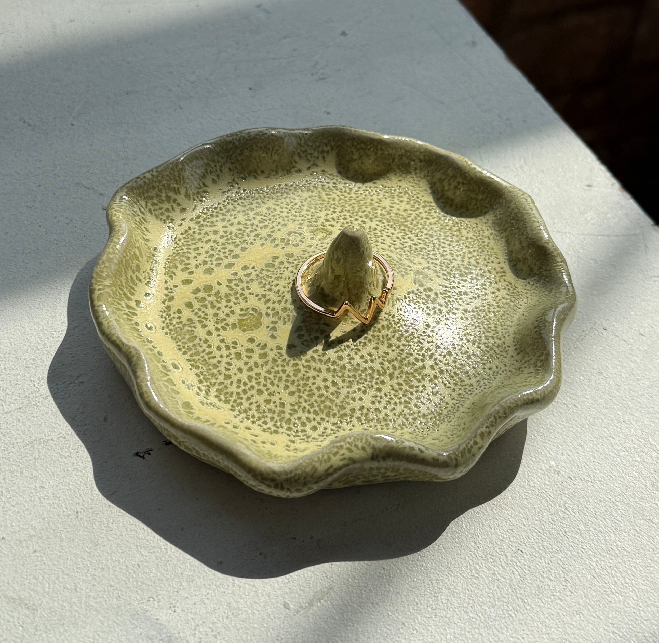 Chartreuse Speckled Ceramic Ring Holder — Handbuilt Stoneware with Scalloped Rim